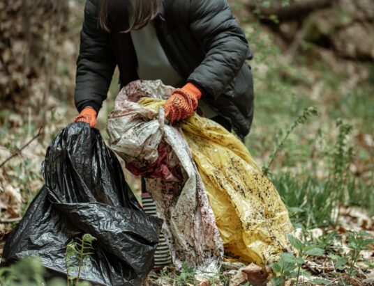 Włóż rękawice i dołącz! Wielkie sprzątanie w gminie Strumień
