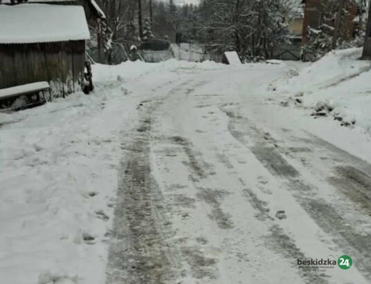 Zima zaskoczyła urzędników z gminy Jeleśnia – WIDEO | ZDJĘCIA