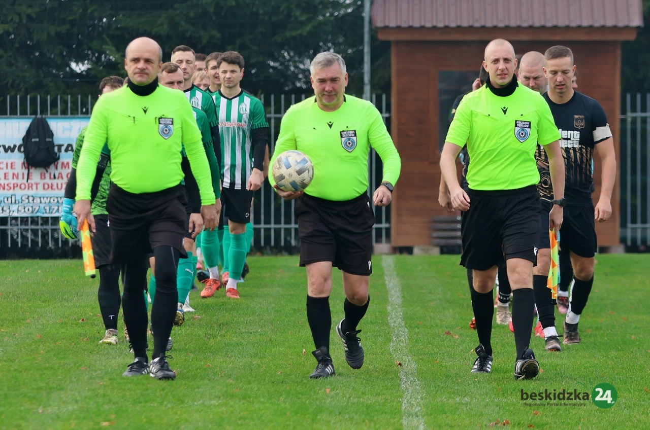 LKS Kończyce Małe bez mistrzostwa jesieni. Iskra bierze trzy punkty | ZDJĘCIA