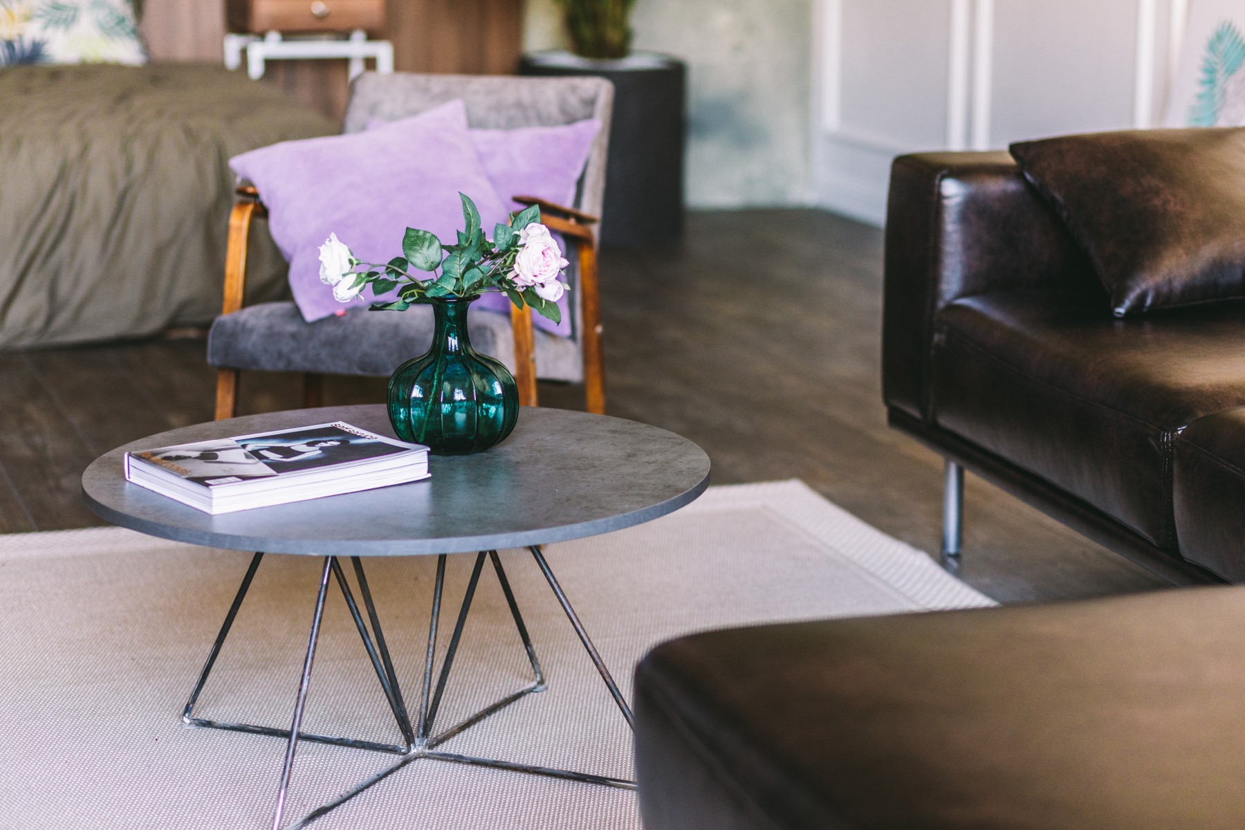 Jaką średnicę okrągłego stołu wybrać, aby pomieścić wszystkich gości?