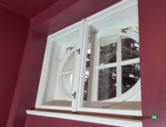 Okna, które cieszą. Kolejny etap remontu w Teatrze im. Adama Mickiewicza zakończony