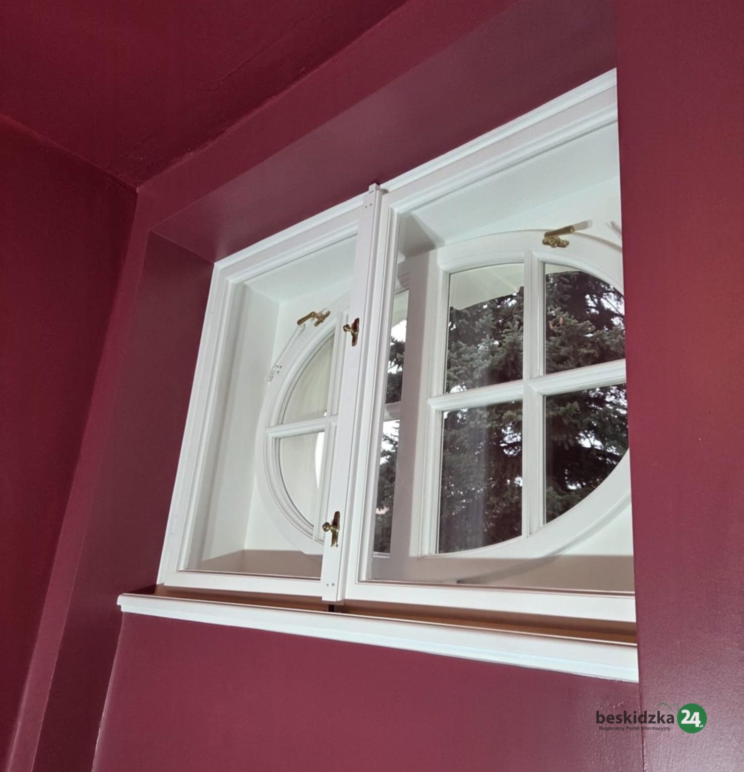 Okna, które cieszą. Kolejny etap remontu w Teatrze im. Adama Mickiewicza zakończony