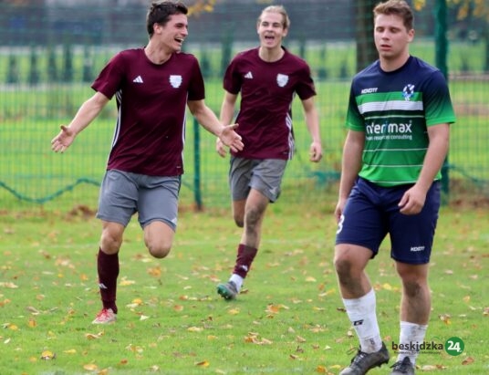 Błękitni wygrywają, mają lidera i… czekają | ZDJĘCIA