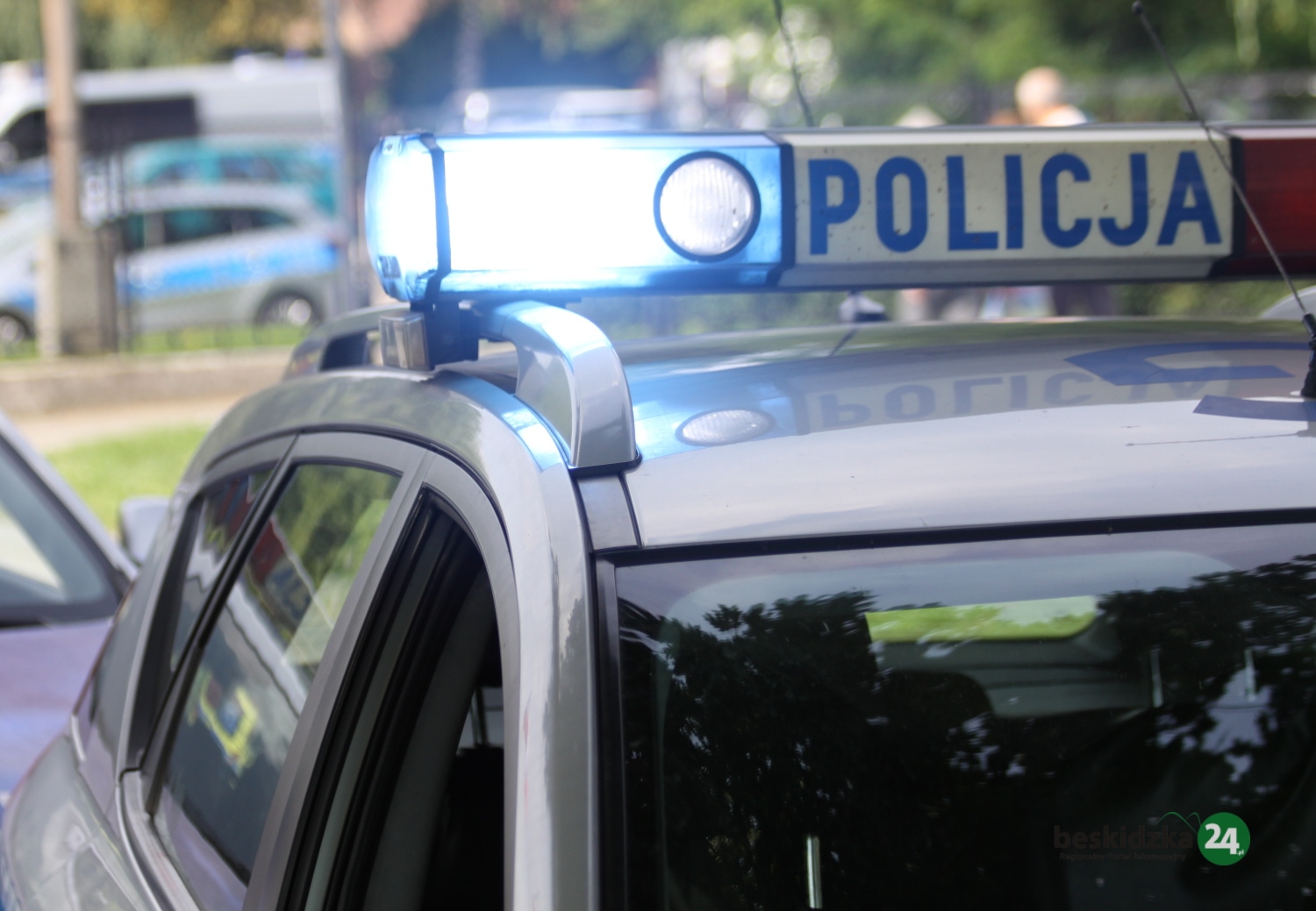 Chciała ukraść, bo nie starcza jej pieniędzy z emerytury. Dzielnicowi zapłacili za zawartość koszyka