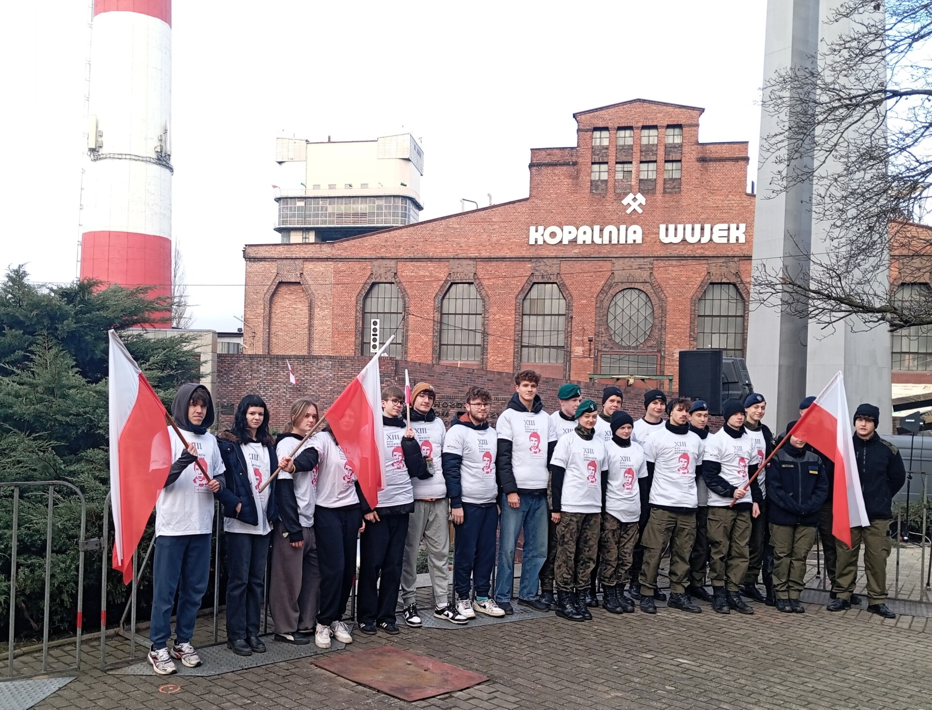Uczniowie z Cieszyna uczcili pamięć ofiar pacyfikacji kopalni „Wujek”