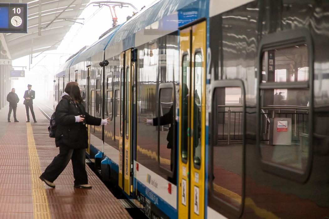 Pociągiem na „Sylwestra z Dwójką”