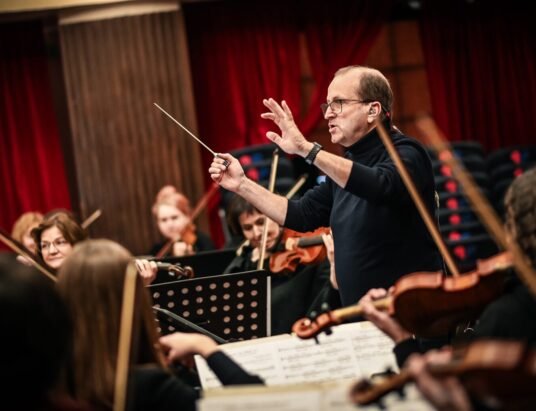 Artis Symphony Orchestra i adwentowy koncert w Ustroniu