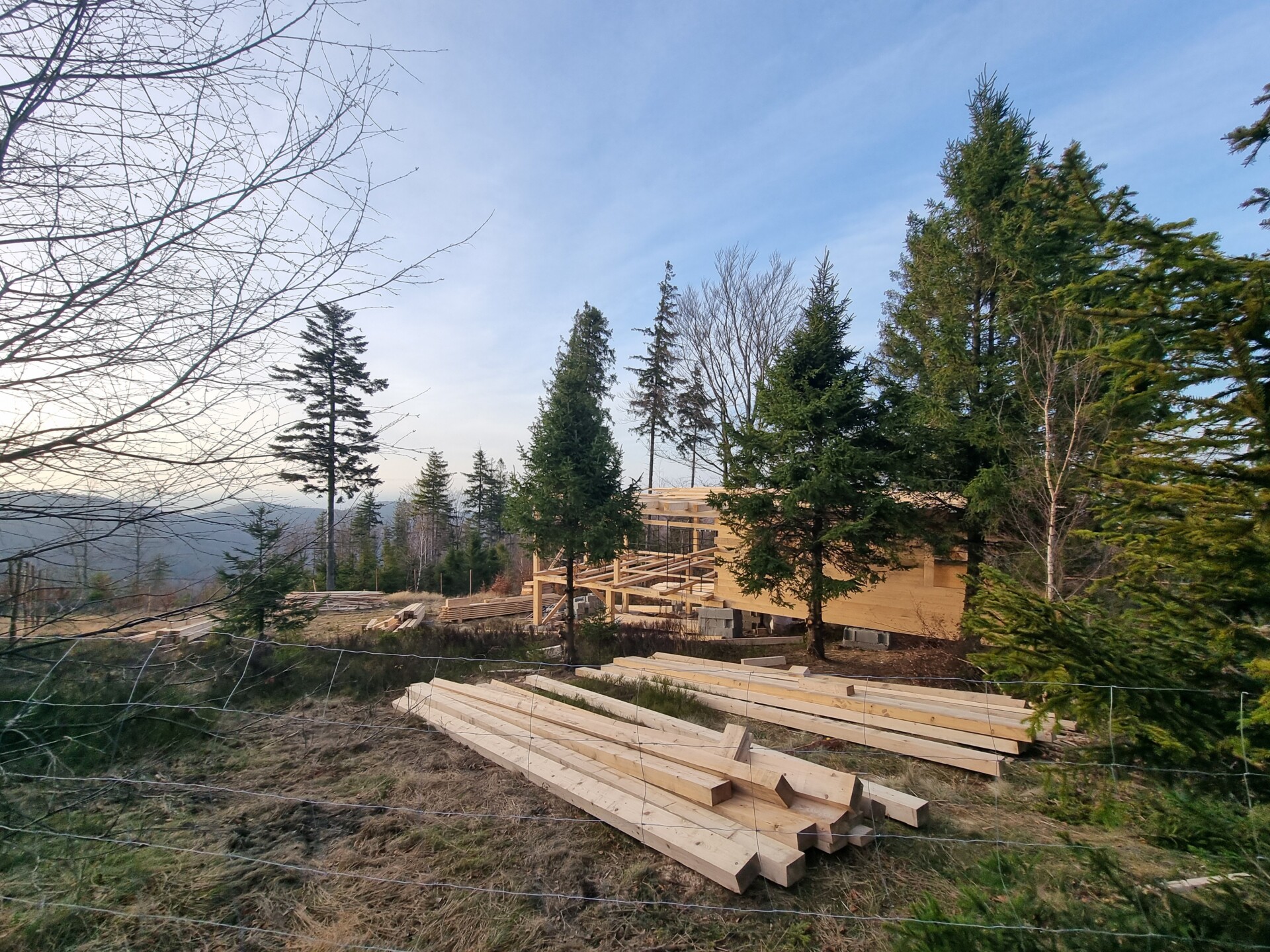 Wiata na Błatniej rośnie