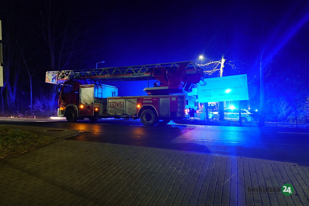 Z ostatniej chwili: Nocny pożar w Jaworzu. Palił się węgiel w zasobniku pieca | ZDJĘCIA