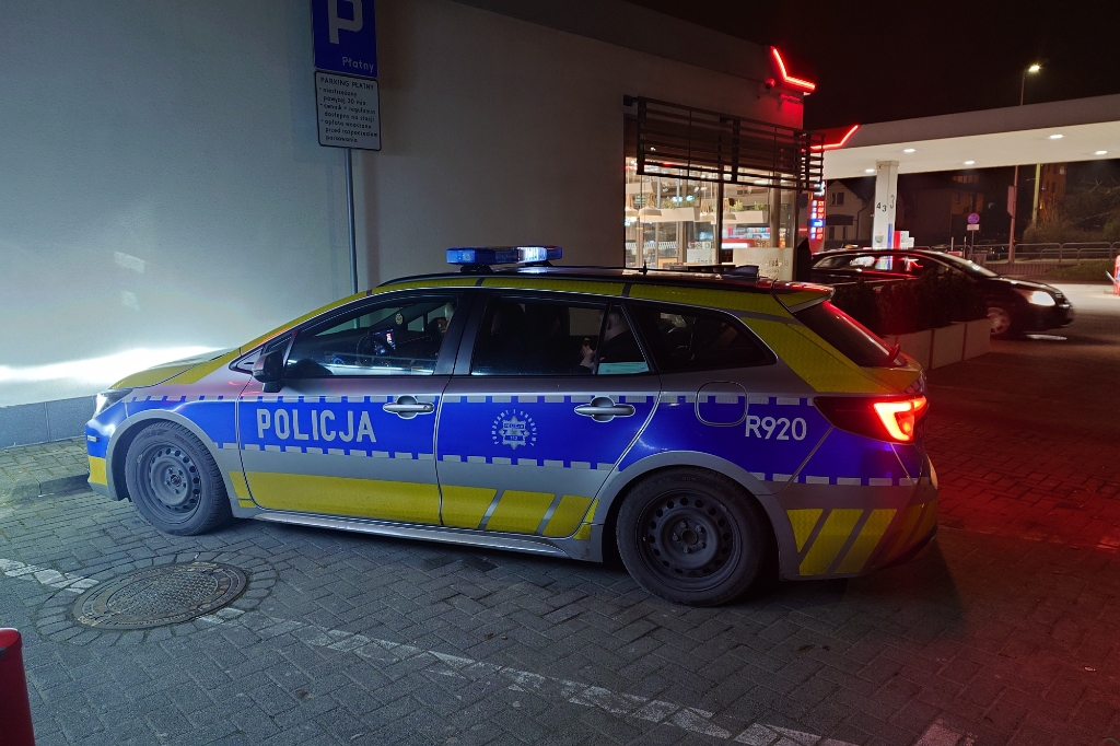 W Boże Narodzenie przyjechał do kolegi. W mieście stracił orientację – foto