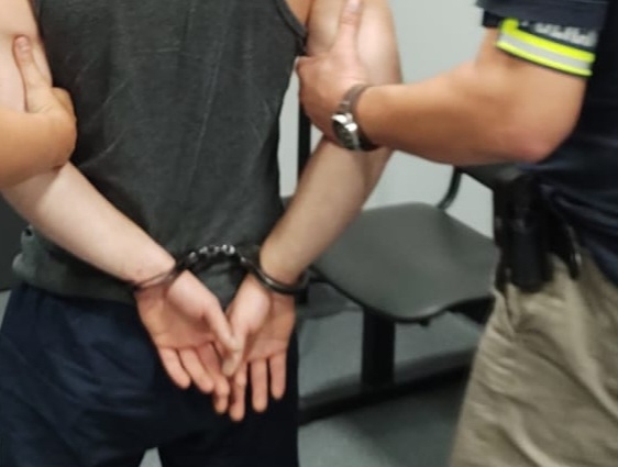 Podłączyli mieszkanie do… latarni ulicznej. Policja zatrzymała dwóch mieszkańców Bielska-Białej