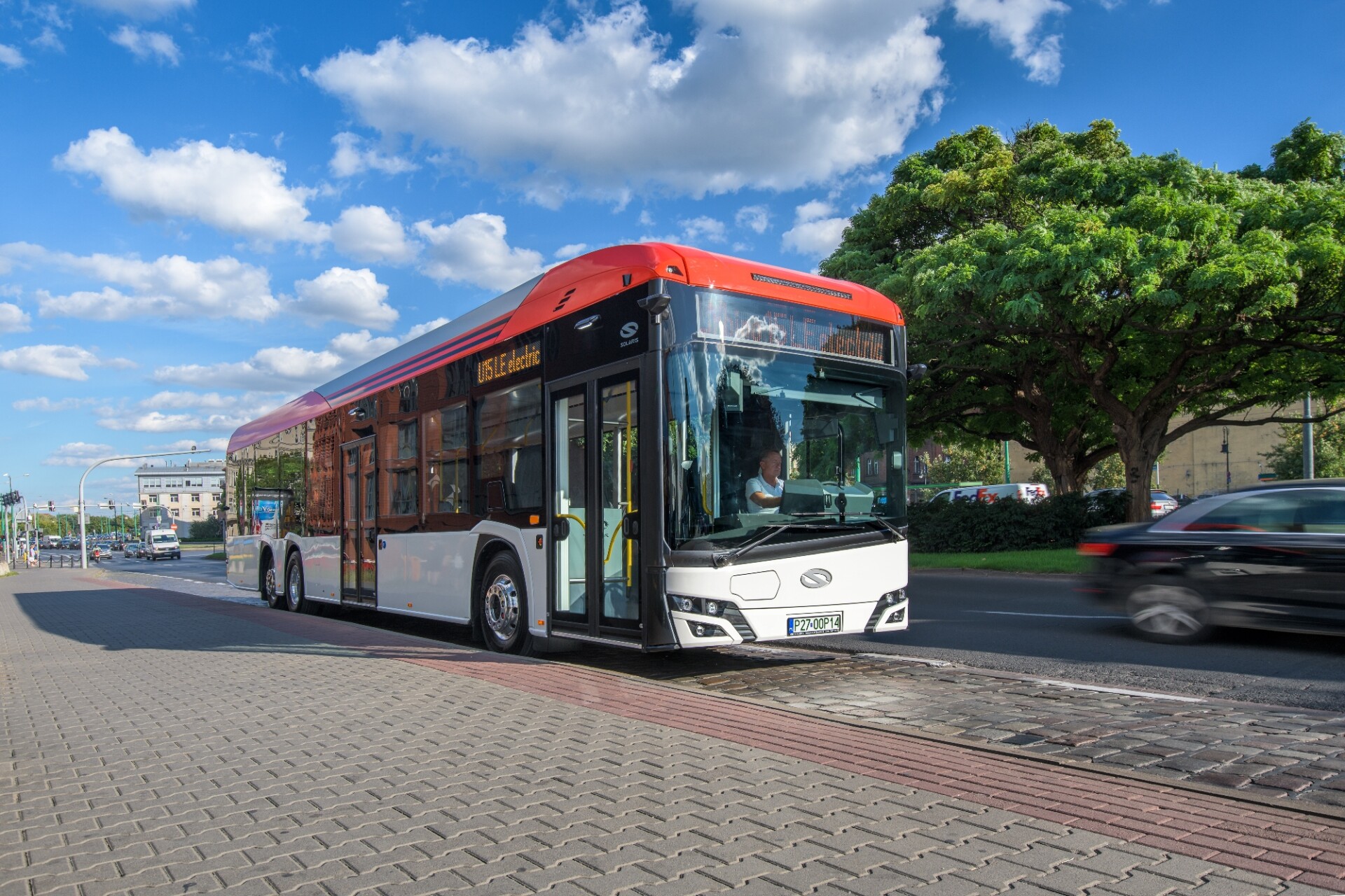 Na bielskie ulice wyjedzie „tramwaj na kołach”. Pojazd ma 15 metrów długości i trzy osie
