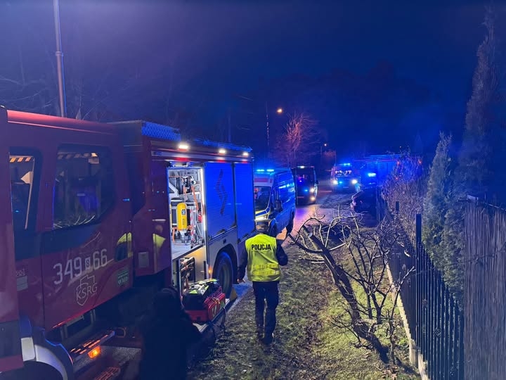 Groźny wypadek rowerzysty. Leżał w rowie bez oznak życia