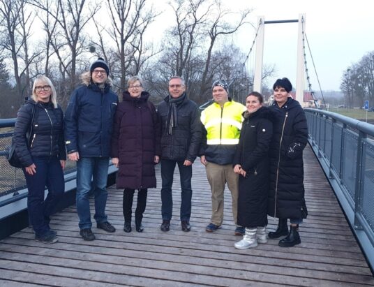 Pogwizdów: Kładka na Olzie coraz bliżej otwarcia