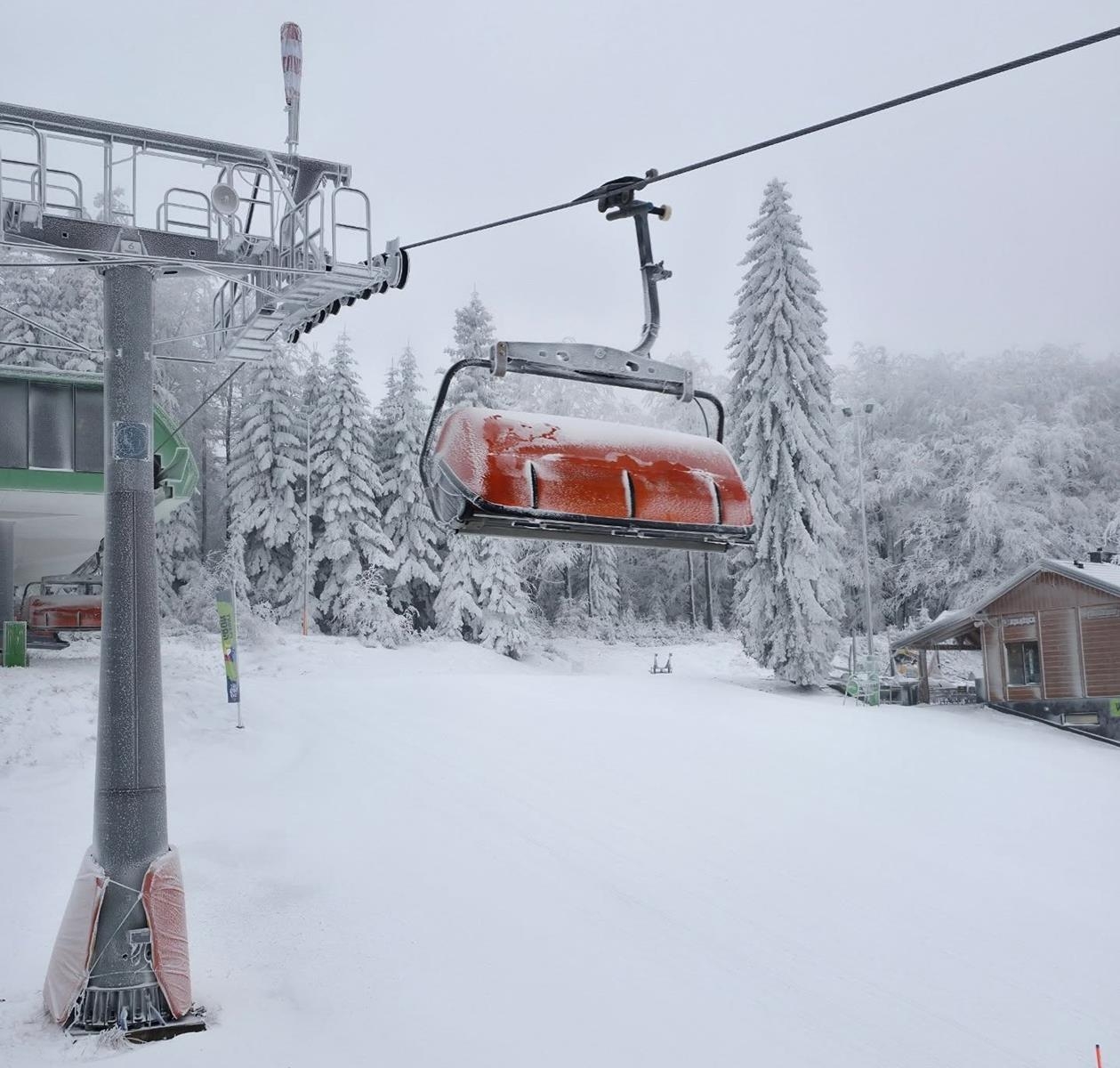 Awaria wyciągu i ewakuacja w Rzykach