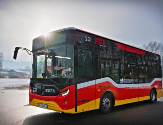 Najnowsze nabytki bielskiego przewoźnika. Cztery autobusy z klimatyzacją i portami USB