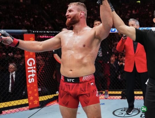 Większościowy remis w walce Błachowicza