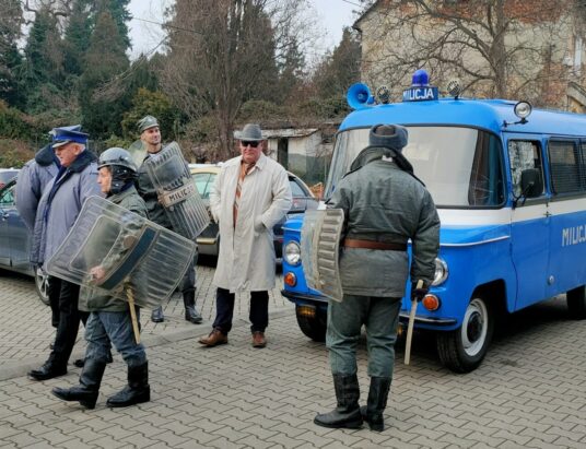 Oddali hołd ofiarom stanu wojennego. Rekordowa liczba młodzieży na ulicach Bielska-Białej