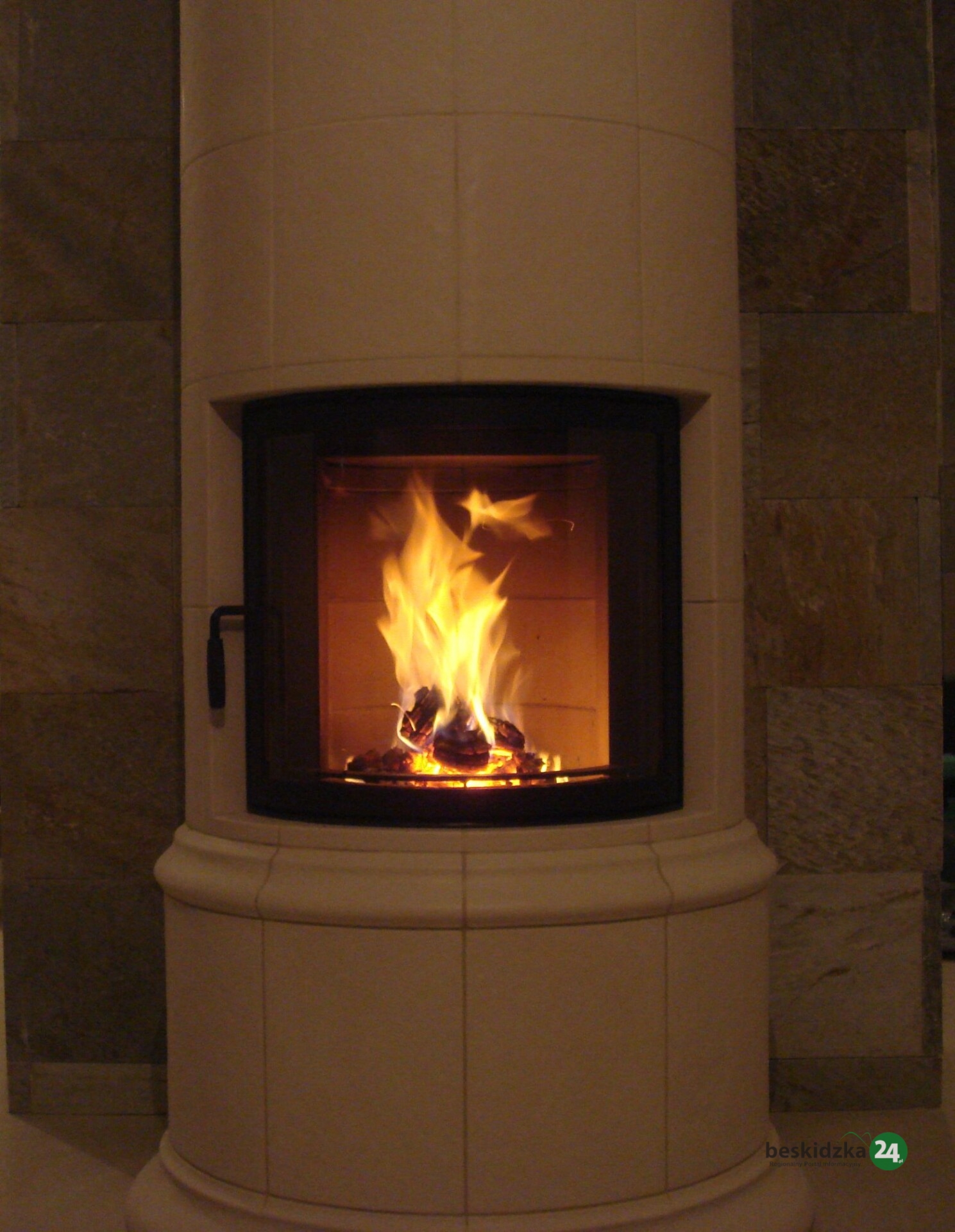 O pozytywnej energii z drewna na cieszyńskim rynku