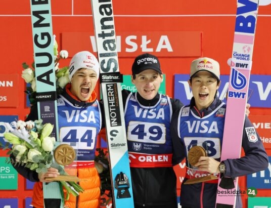 PŚ Wisła 2025: Domen Prevc wygrywa, najlepszym z Polaków Piotr Żyła | ZDJĘCIA