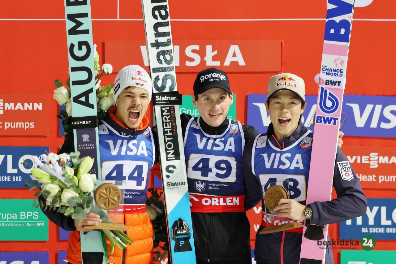 PŚ Wisła 2025: Domen Prevc wygrywa, najlepszym z Polaków Piotr Żyła | ZDJĘCIA