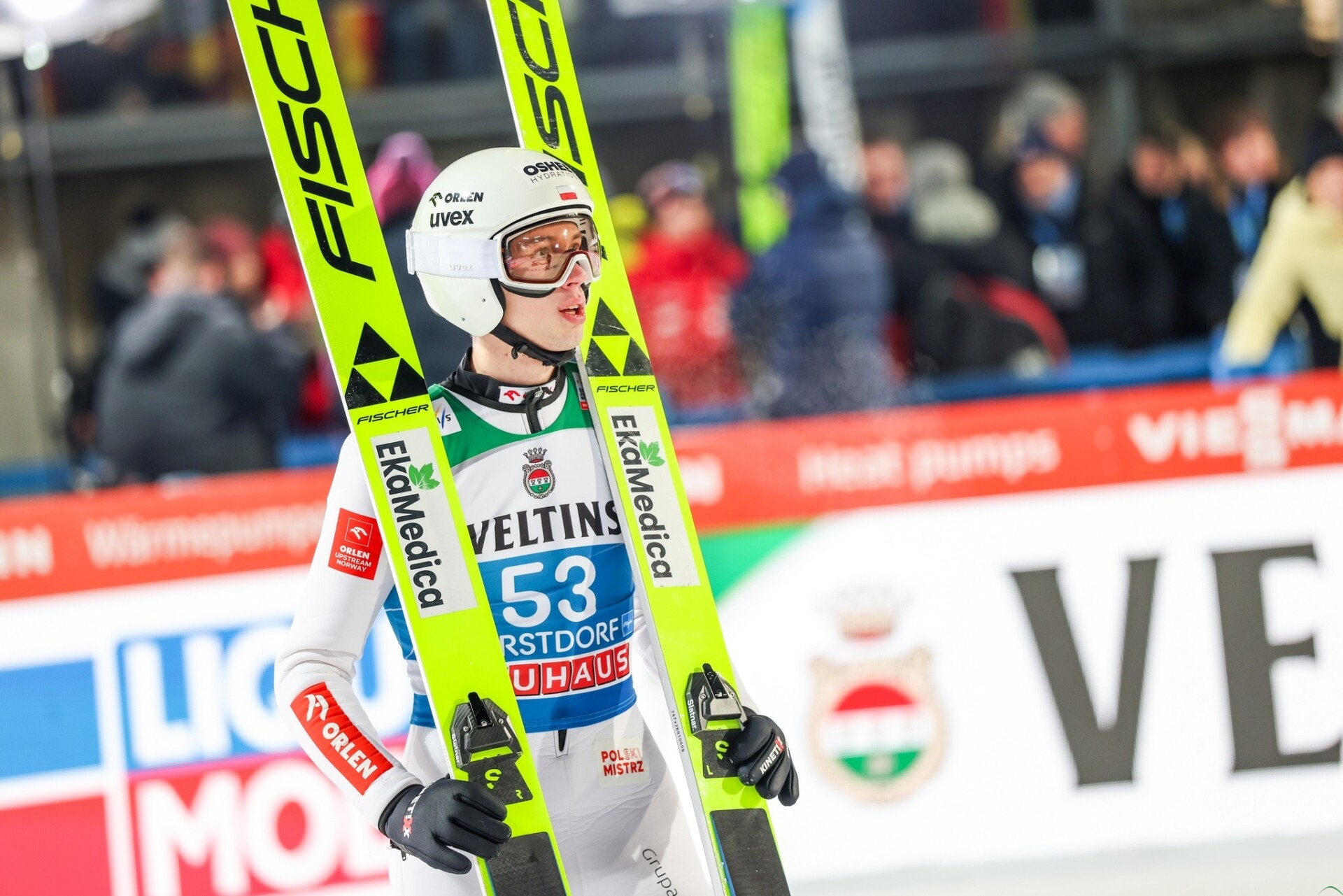 Skoki narciarskie: Udany debiut Tomasiaka w TCS