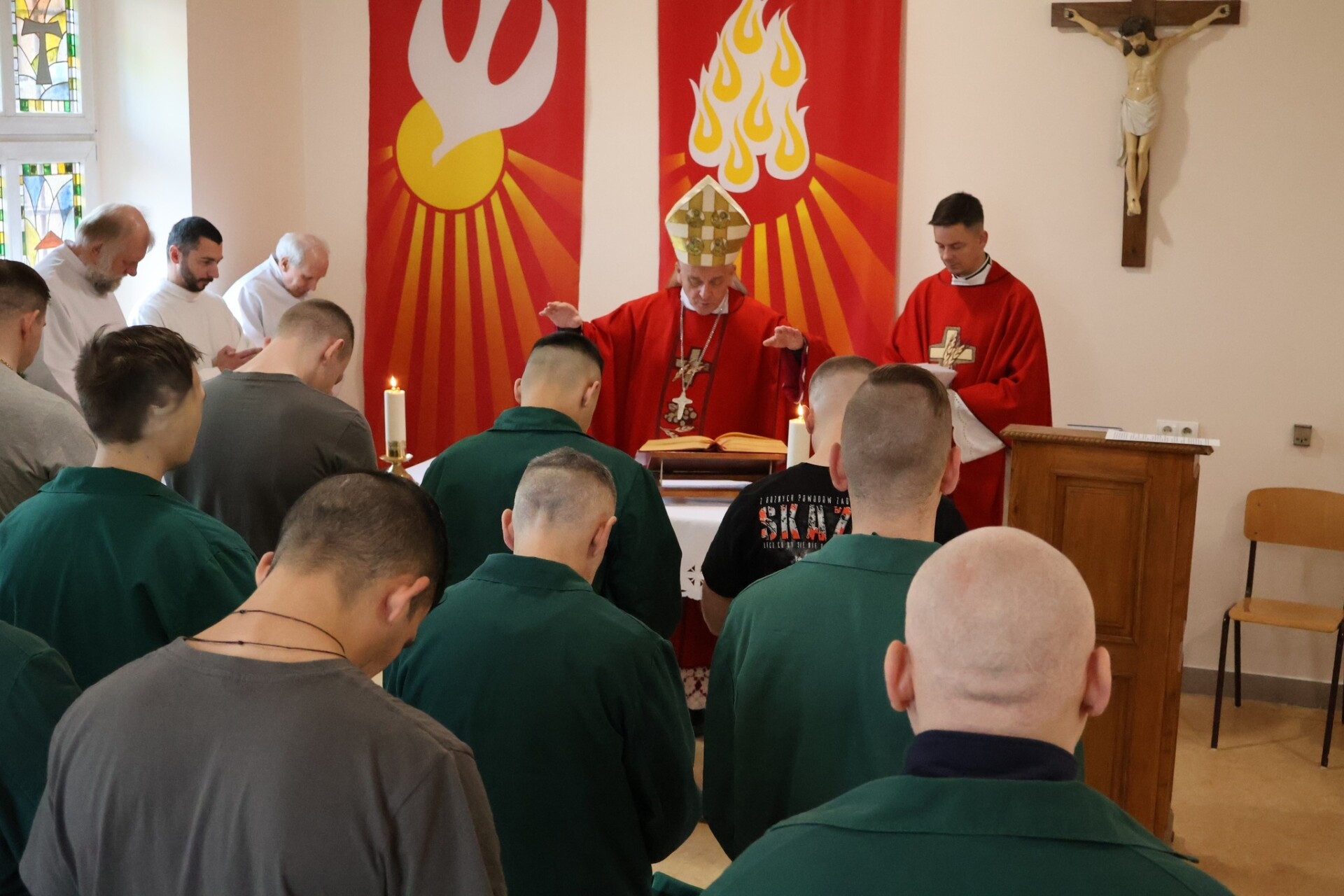 Cieszyn: Osadzeni modlili się wraz z biskupem Pindlem