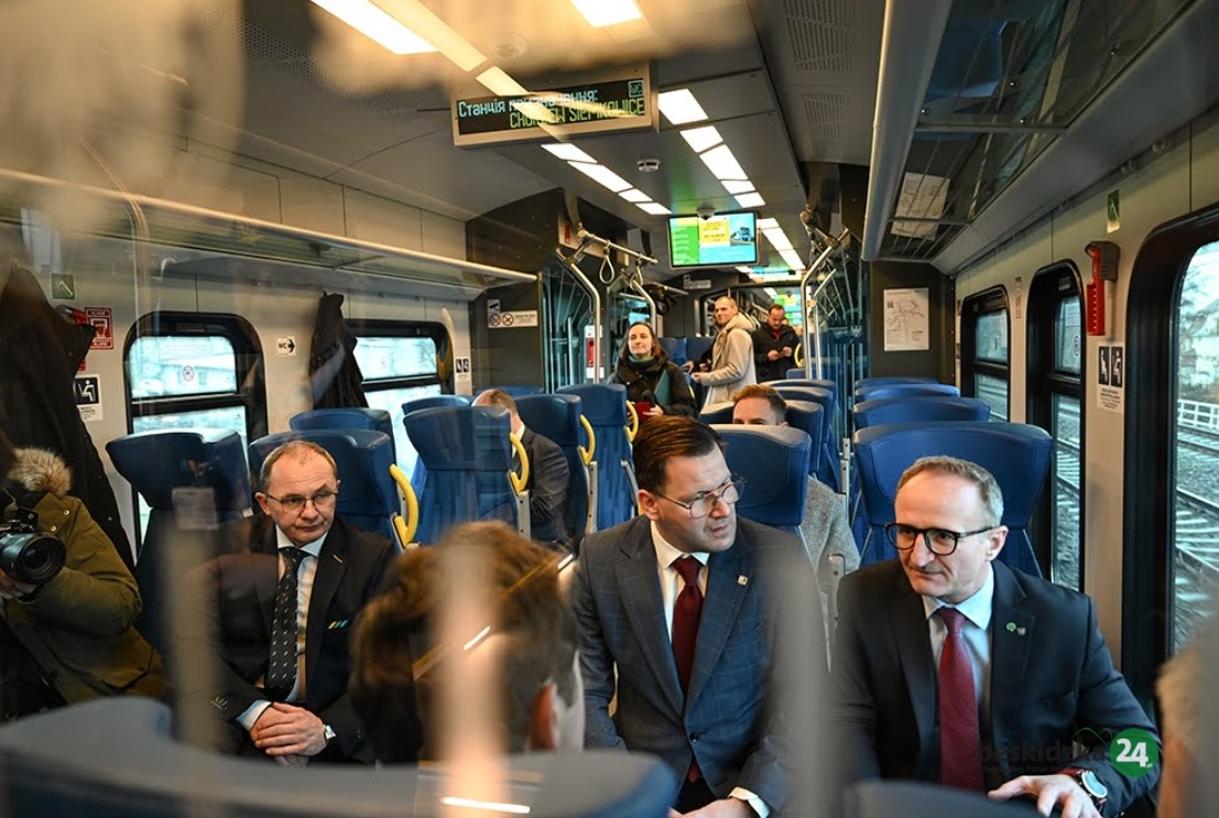 Mieszkańcom województwa śląskiego zaprezentowano nową linię Kolei Śląskich