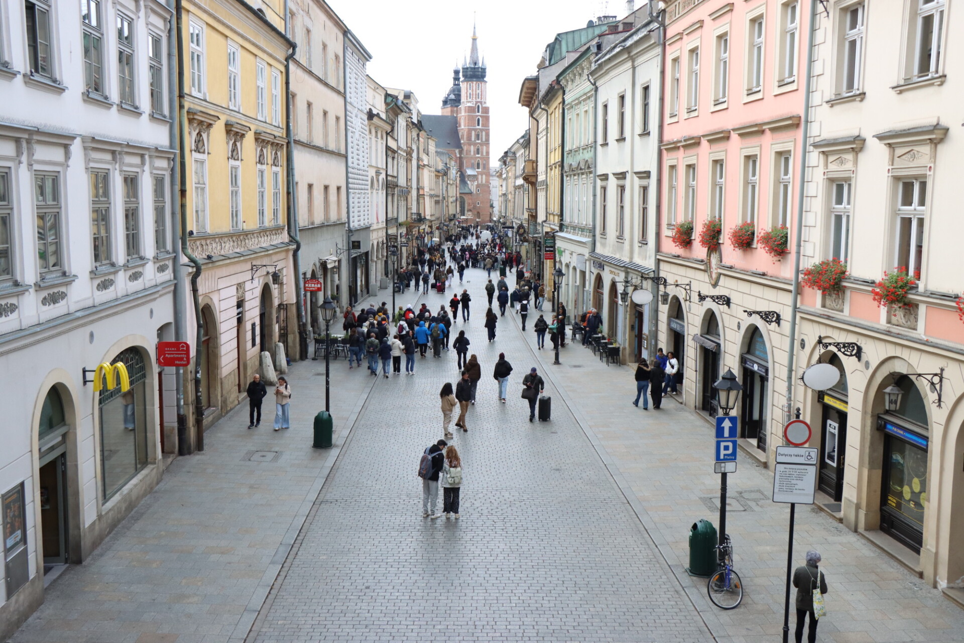 Kraków z perspektywy regionu. Jak mieszkańcy Beskidów śledzą informacje ze stolicy Małopolski