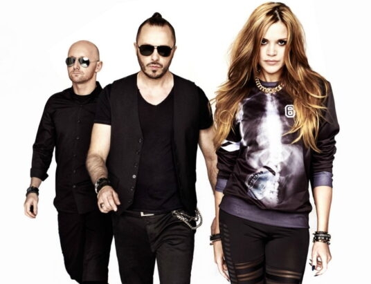 Pociąg Rock’n’Roll, Grzybowski Band oraz Blue Café. Energetyczny sylwester na placu Wojska Polskiego