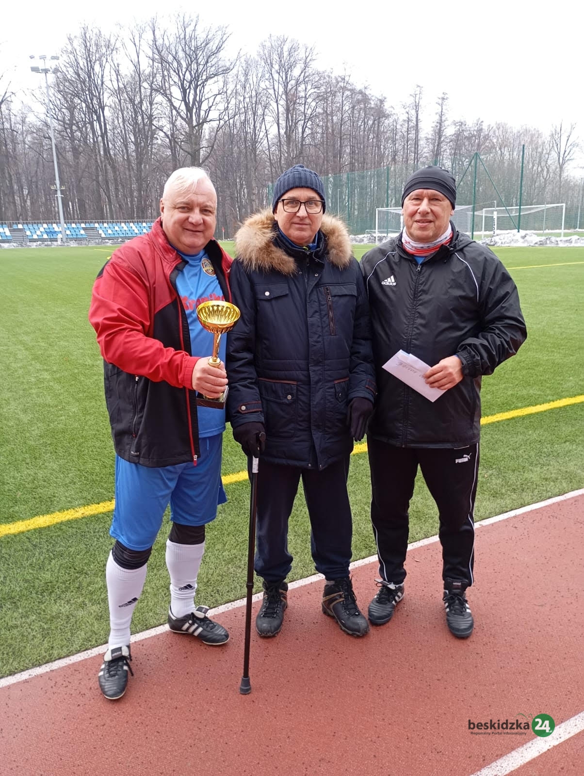 Grali sercem, nie tylko piłką. W Wapienicy odbył się charytatywny Turniej o Puchar św. Mikołaja