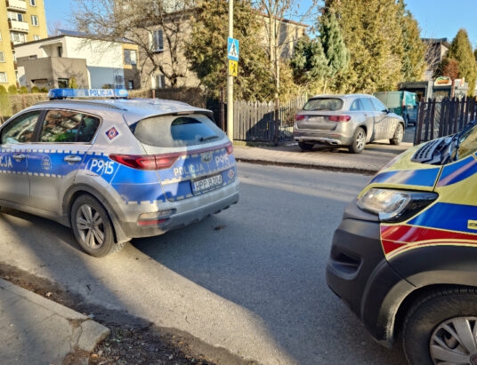 Wypadek na przejściu. Seniorka doznała obrażeń | ZDJĘCIA