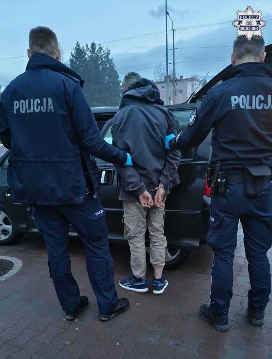 Kradzież wafli doprowadziła do aresztu. 27-latek z powiatu cieszyńskiego w rękach żaboli
