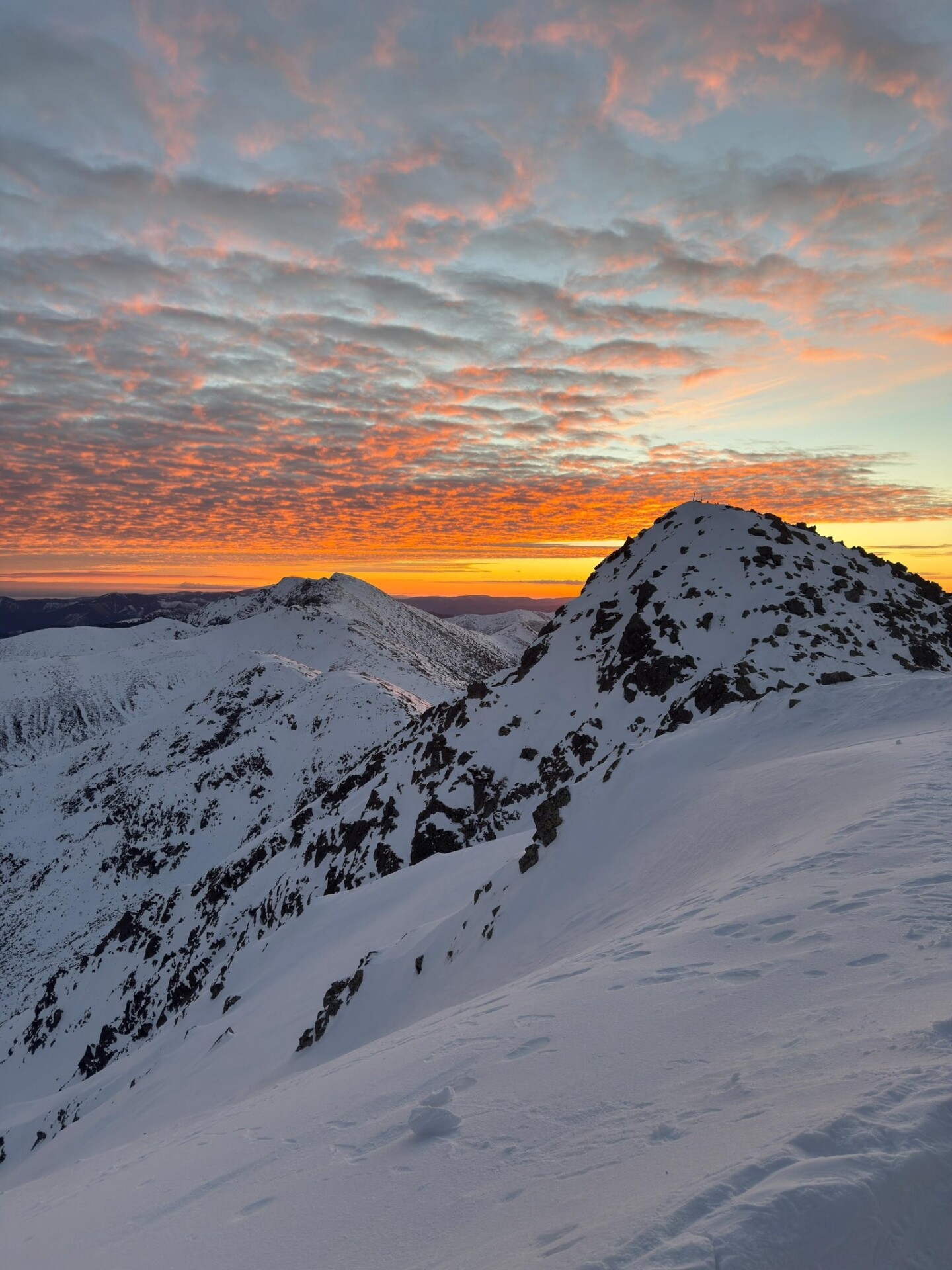 Chwila nieuwagi na stoku zakończyła się tragedią. Nie żyje 28-latek z powiatu cieszyńskiego