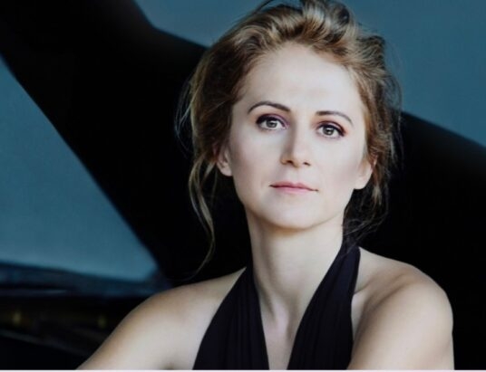 Z Bielska-Białej przez Cieszyn po ważną nagrodę. Pianistka i profesorka doceniona