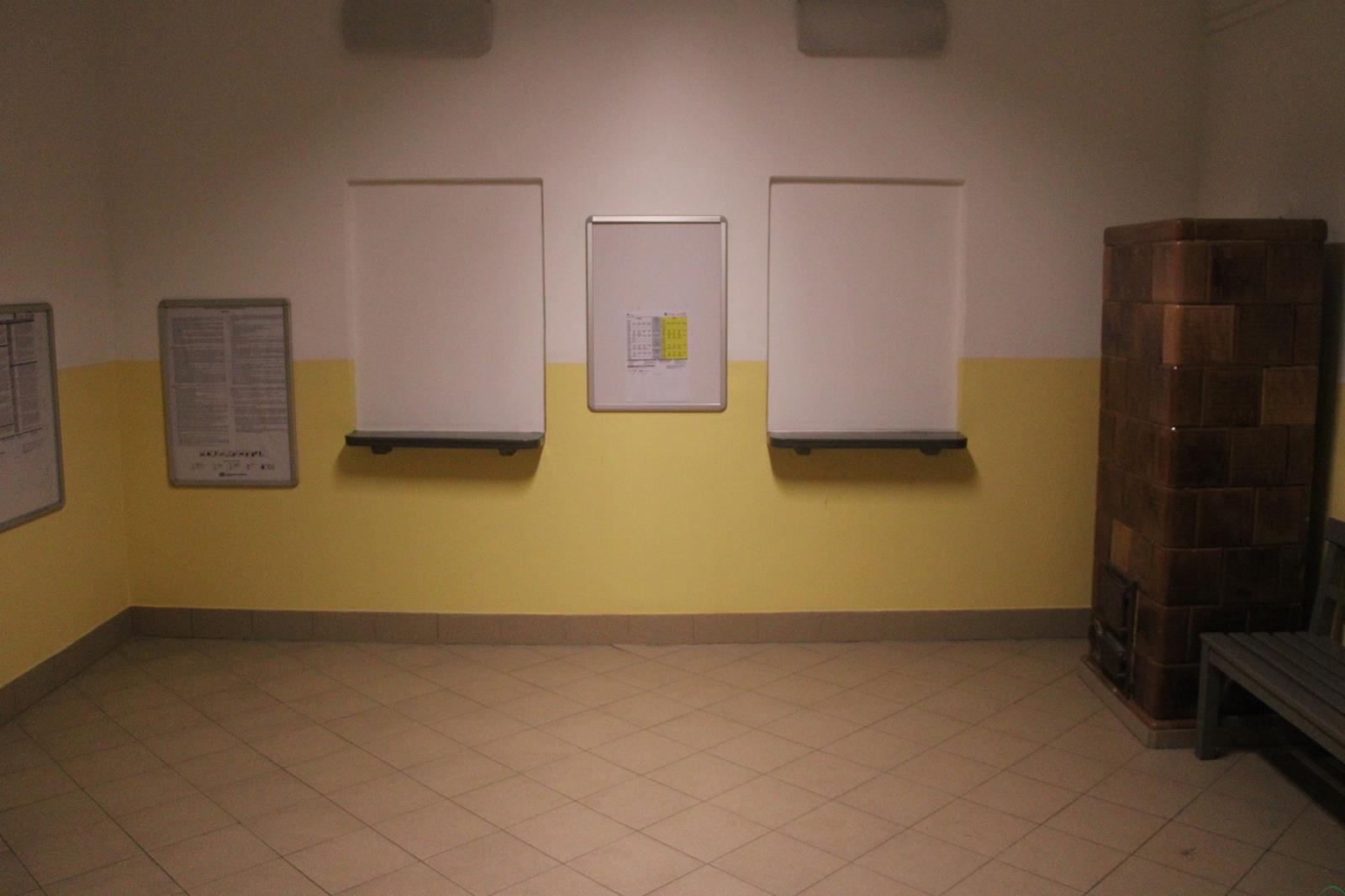 Poczekalnie na dworcach kolejowych przez całą dobę