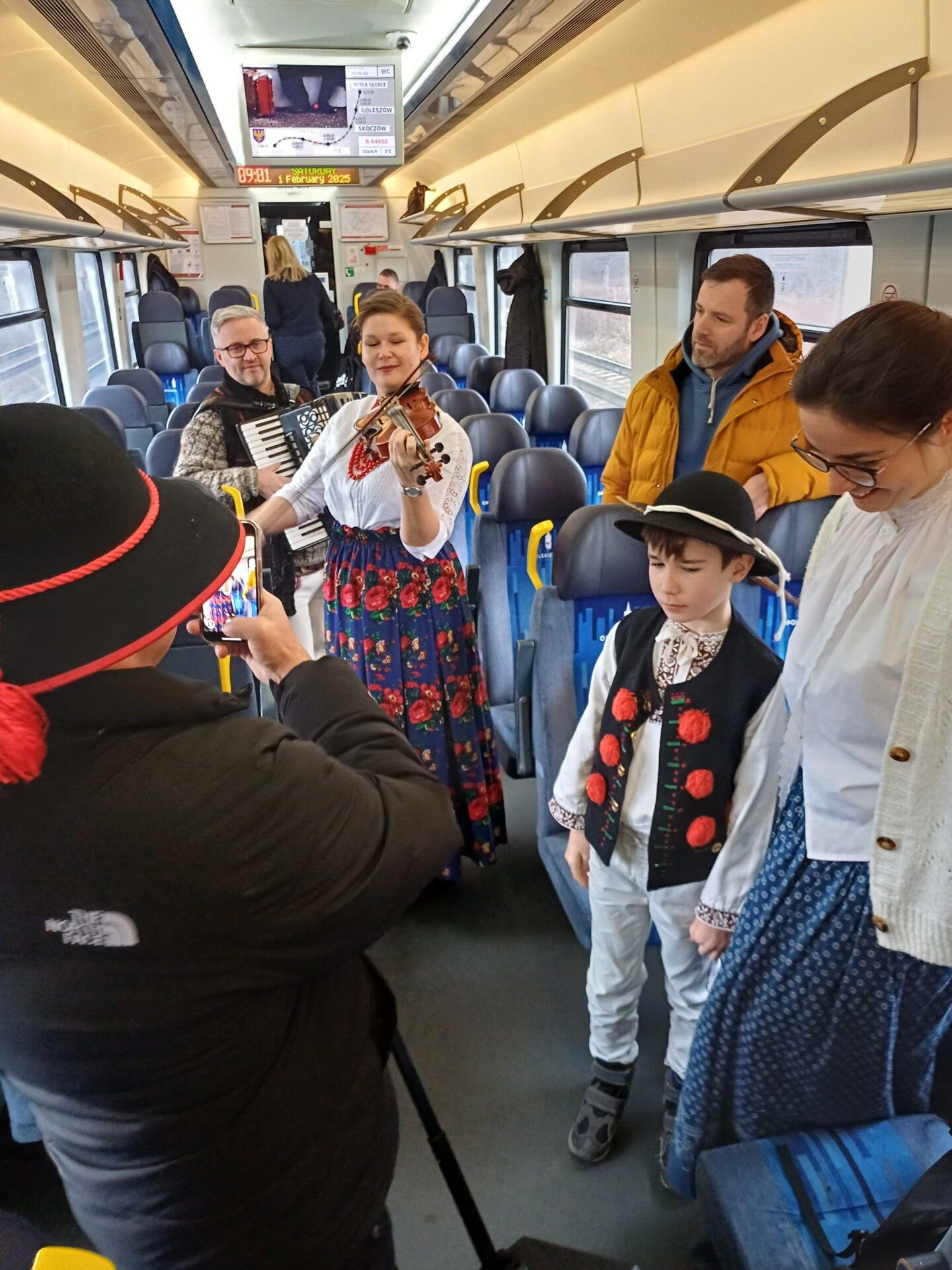 Niebawem rocznica kursowania pociągu “Malinka” do Wisły Głębce. Przewoźnik szykuje niespodzianki