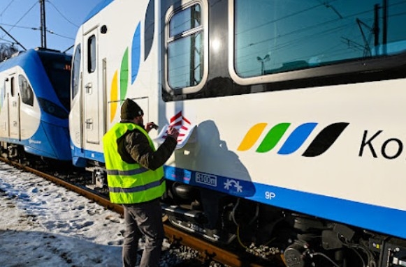 Dwa kolejne Impulsy 2 Kolei Śląskich już na torach