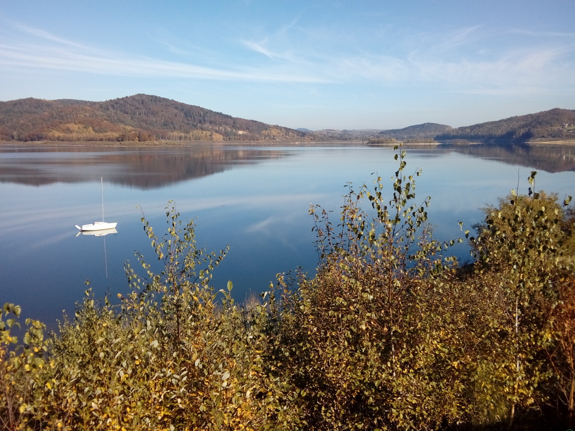 Jezioro tajemnic. Śladem legend i faktów