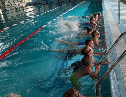 Większa zniżka na suski basen dla mieszkańców gminy Zembrzyce