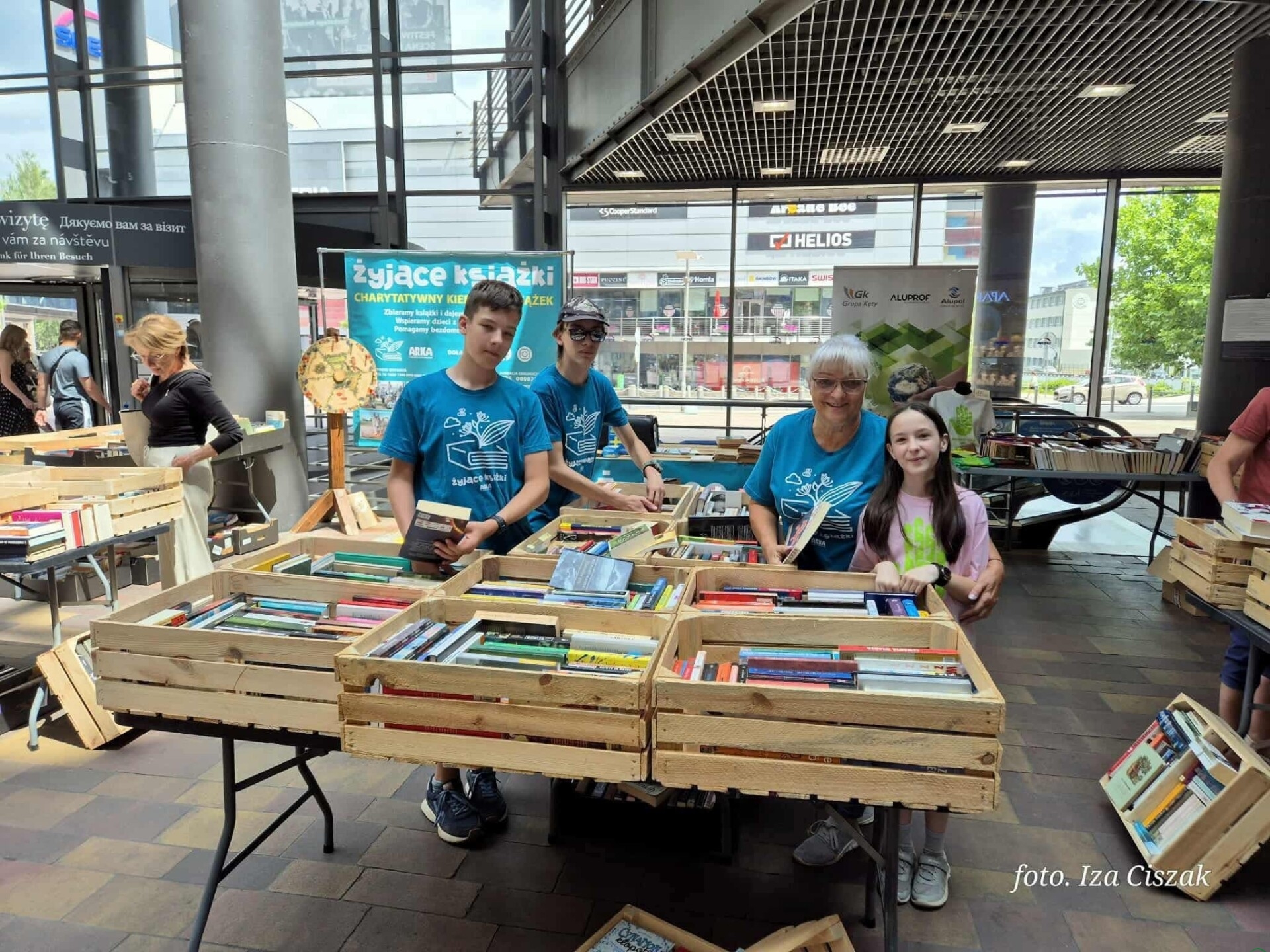 Kiermasz, który zmienia więcej niż półki. „Żyjące Książki” już 28 lutego w Sferze