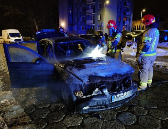Z ostatniej chwili: Pożar samochodu. Pojazd zapalił się w trakcie jazdy – foto