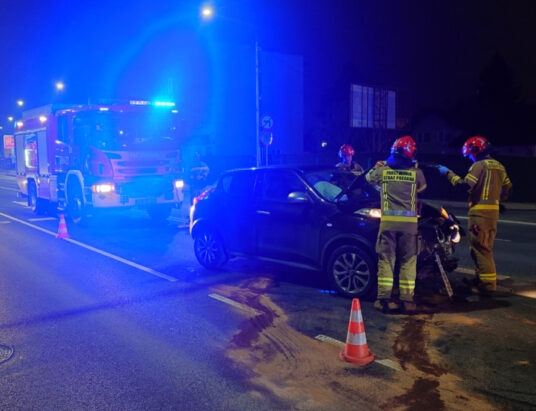 Z ostatniej chwili: Zderzenie aut na Żywieckiej. Służby powiadomił system eCall | ZDJĘCIA