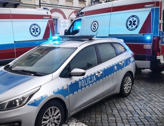 Cieszyn: Uderzył ratownika medycznego, więc stanie przed sądem