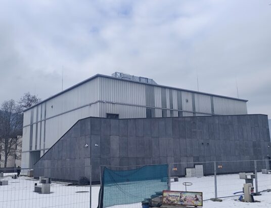 Beskidzkie Centrum Narciarstwa w Wiśle na finiszu. Nowoczesna przestrzeń coraz bliżej otwarcia