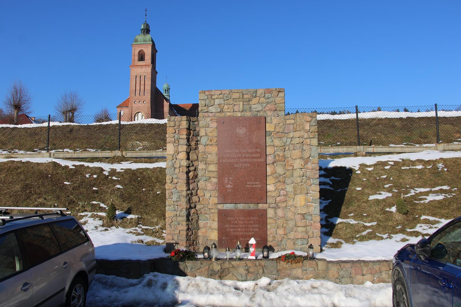 Spór o pomnik. Kto jest ruską onucą?