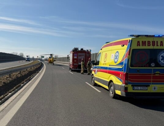 Kraksa motocyklisty. Lądował śmigłowiec LPR