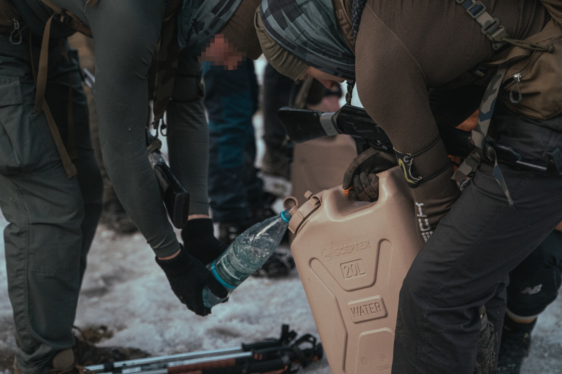 „Przetrwać Śnieżycę”. Komandosi Generacji ZET sprawdzą się w Beskidzie Małym