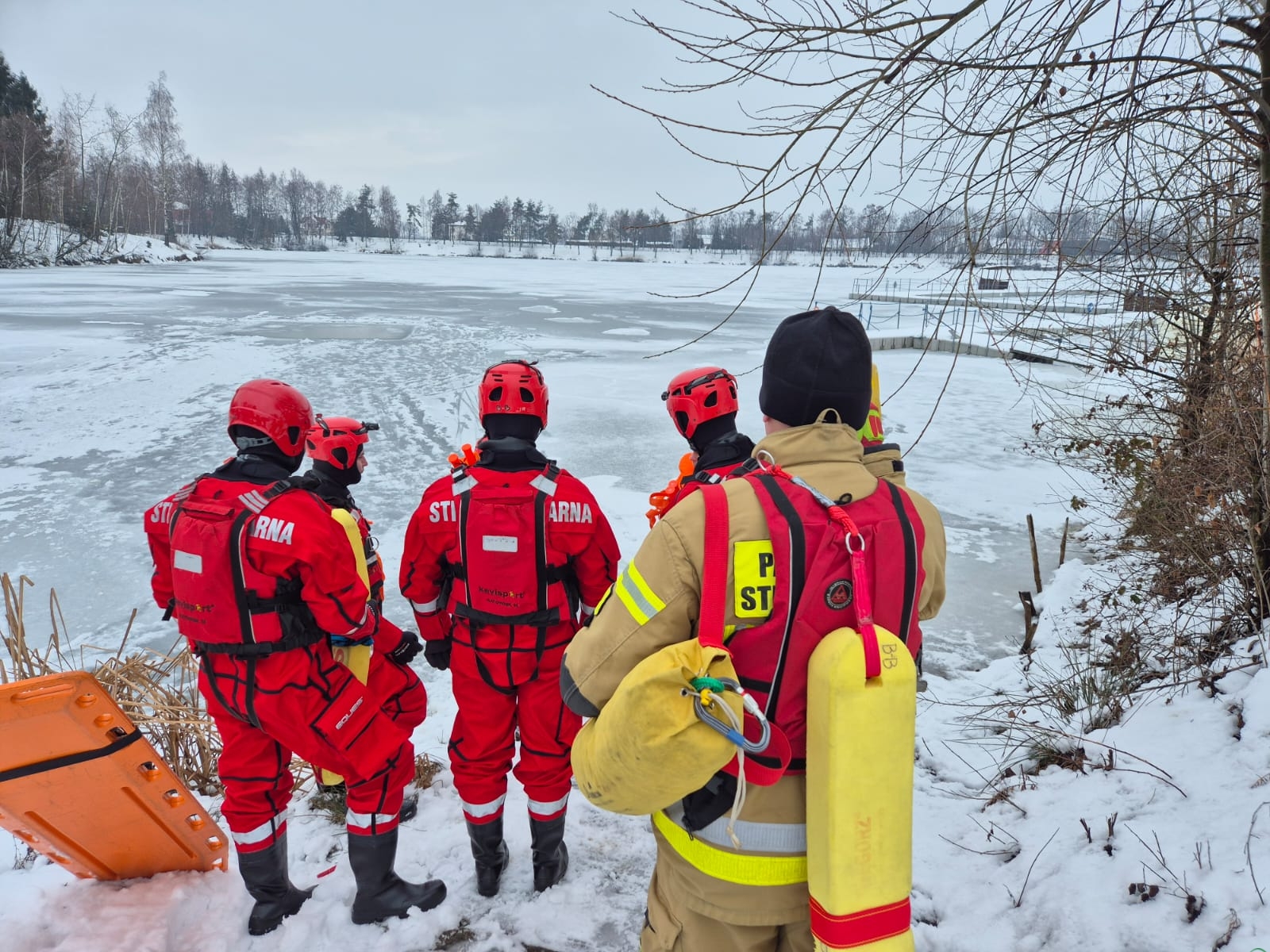 Ćwiczyli techniki wodno-lodowe