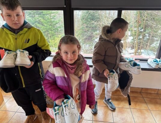 Modlitwa za olimpijczyków w Szczyrku. Wyjątkowe nabożeństwo ekumeniczne wypełniło kościół